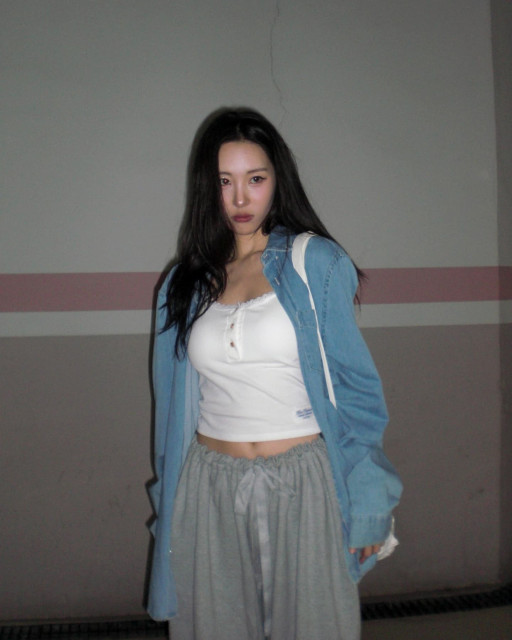 Lee Sunmi instagram post 490785